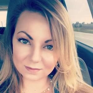 Meet your Posher, Alicia